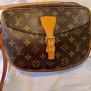 Louis Vuitton vintage crossbody